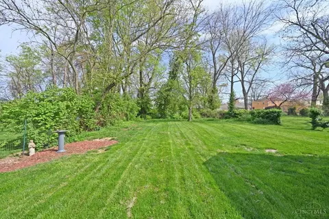 Exterior - 4822 Laurel Ave, Blue Ash, OH 45242 photo 9 of 13
