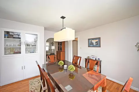 Dining - 4822 Laurel Ave, Blue Ash, OH 45242 photo 2 of 2