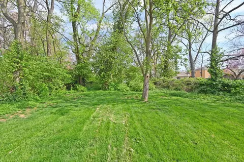 Exterior - 4822 Laurel Ave, Blue Ash, OH 45242 photo 11 of 13