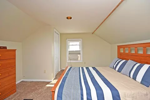 Bedroom - 4822 Laurel Ave, Blue Ash, OH 45242 photo 7 of 9