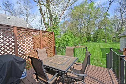 Exterior - 4822 Laurel Ave, Blue Ash, OH 45242 photo 6 of 13