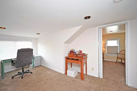 Bedroom - 4822 Laurel Ave, Blue Ash, OH 45242 photo 4 of 9