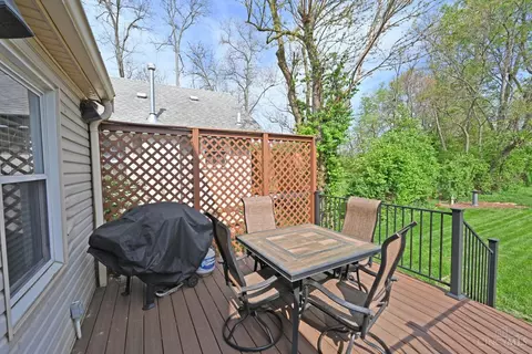 Exterior - 4822 Laurel Ave, Blue Ash, OH 45242 photo 5 of 13