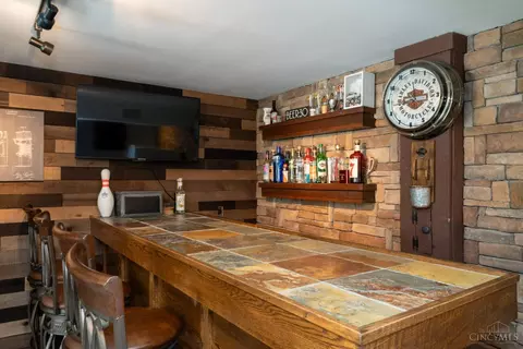 Kitchen - 2726 Christopher Dr, Batavia, OH 45103 photo 3 of 3