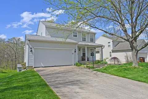 Exterior - 9629 Fallsridge Ct, Cincinnati, OH 45231 photo 2 of 9