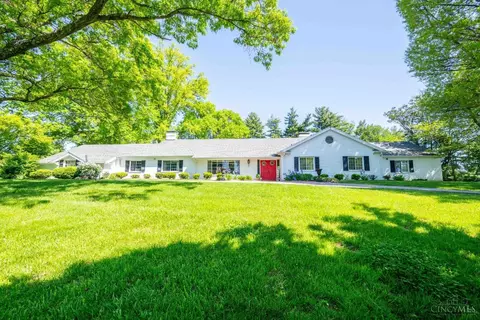 3180 Fairhaven Ln, Amberley, OH 45237