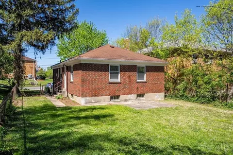 Exterior - 830 Overlook Ave, Cincinnati, OH 45238 photo 6 of 8