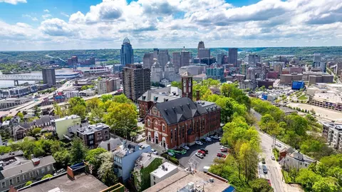 View/Area - 964 Hatch St, Cincinnati, OH 45202 photo 7 of 7