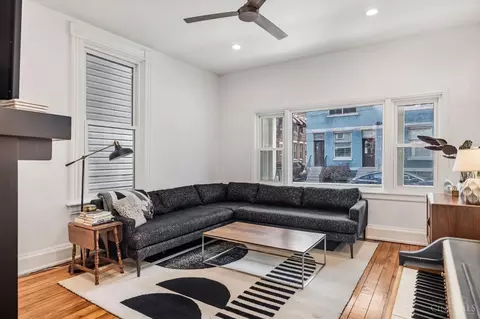 Living - 964 Hatch St, Cincinnati, OH 45202 photo 5 of 8