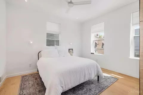 Bedroom - 964 Hatch St, Cincinnati, OH 45202 photo 3 of 5