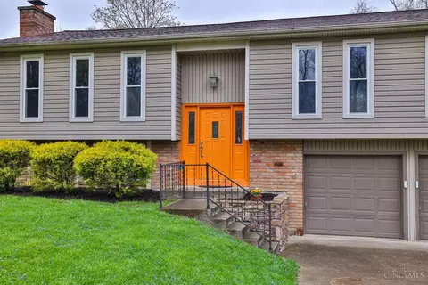 Exterior - 860 Meadow Ridge Dr, Cincinnati, OH 45245 photo 3 of 11