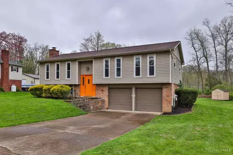 Exterior - 860 Meadow Ridge Dr, Cincinnati, OH 45245 photo 2 of 11