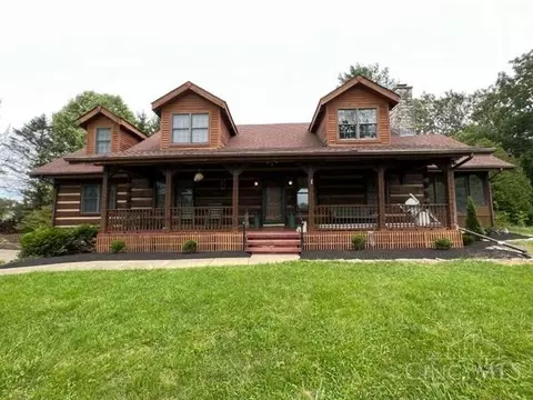 1648 Black Rd, Hamilton, OH 45013