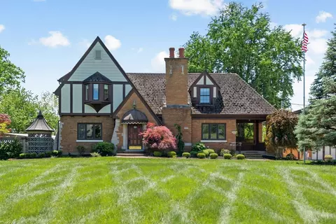 8289 Bridgetown Rd, Cleves, OH 45002