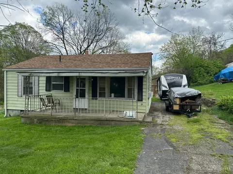 5442 Wing Ave, Cleves, OH 45002 photo 2