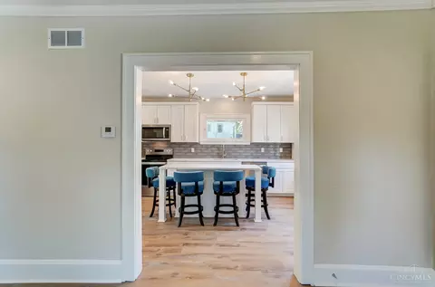 Dining - 6270 Cortelyou Ave, Cincinnati, OH 45213 photo 1 of 1