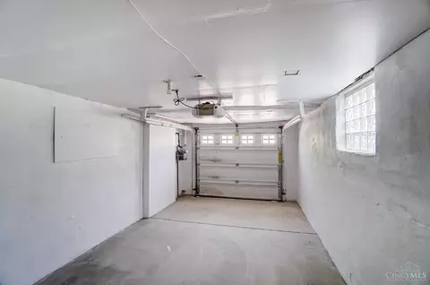 Exterior - 6270 Cortelyou Ave, Cincinnati, OH 45213 photo 8 of 19