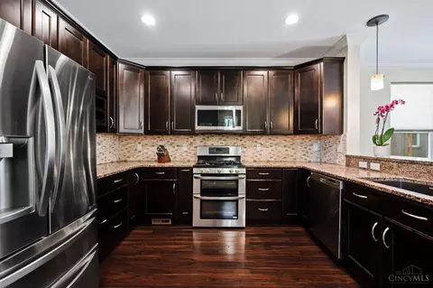 Kitchen - 608 Torrence Ln, Cincinnati, OH 45208 photo 1 of 4
