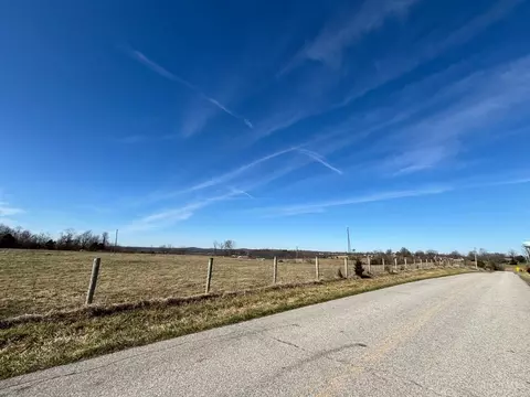 36 Pumpkin Ridge Rd, Tiffin Twp, OH 45693