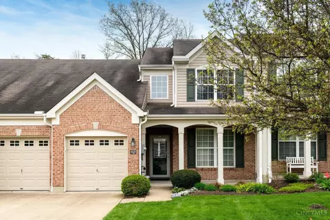 4121 Woodsly Dr, Batavia, OH 45103