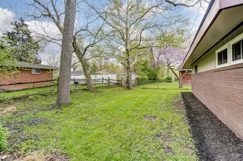 Exterior - 820 Cascade Rd, Forest Park, OH 45240 photo 5 of 6