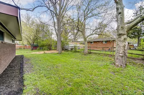 Exterior - 820 Cascade Rd, Forest Park, OH 45240 photo 6 of 6