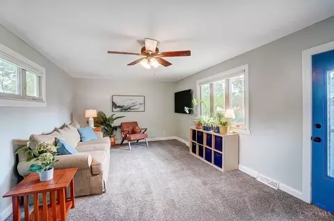 Living - 1116 Morado Dr, Cincinnati, OH 45238 photo 4 of 7