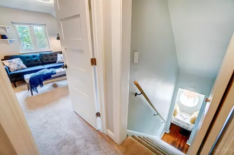 Entry Way - 1116 Morado Dr, Cincinnati, OH 45238 photo 2 of 2