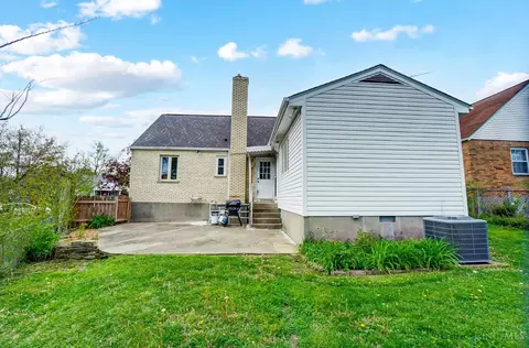 Exterior - 1116 Morado Dr, Cincinnati, OH 45238 photo 8 of 10