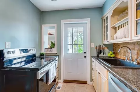 Kitchen - 1116 Morado Dr, Cincinnati, OH 45238 photo 2 of 5