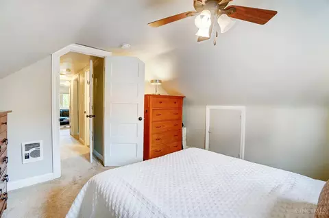 Bedroom - 1116 Morado Dr, Cincinnati, OH 45238 photo 8 of 10