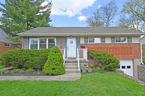 193 Ireland Ave, Greenhills, OH 45218