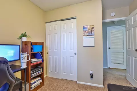 Bedroom - 794 Hinton Pl, Forest Park, OH 45240 photo 3 of 4