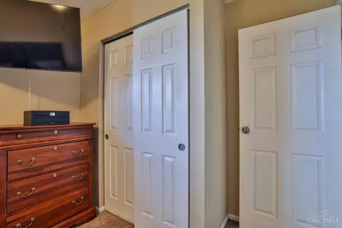 Bedroom - 794 Hinton Pl, Forest Park, OH 45240 photo 2 of 4