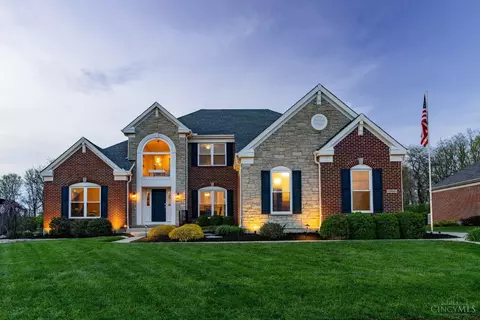 7310 Susan Springs Dr, West Chester, OH 45069