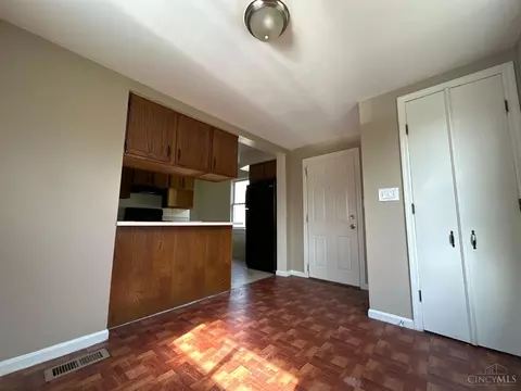 Bedroom - 1846 Ashbrook Dr, Cincinnati, OH 45238 photo 1 of 4