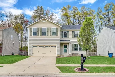 92 Wooded Ridge Dr, Amelia, OH 45102