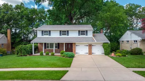 799 Hiddenlake Ln, Cincinnati, OH 45233