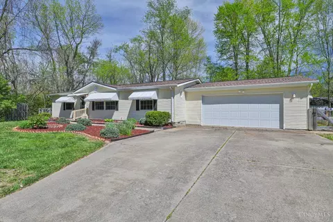3634 Burnham Woods Dr, Amelia, OH 45102
