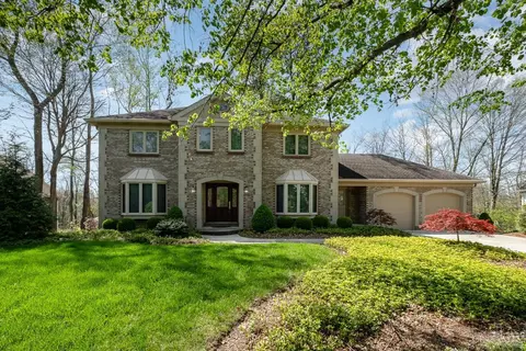 9050 Symmes Ridge Ln, Symmes Twp, OH 45140