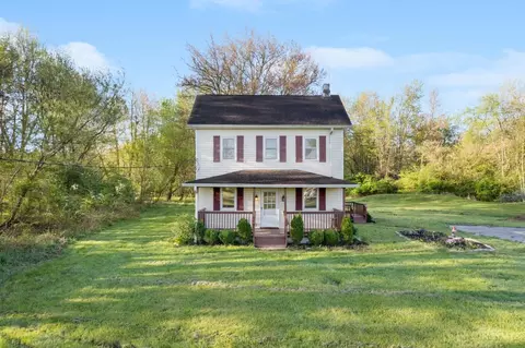 3165 Macedonia Rd, Bethel, OH 45106