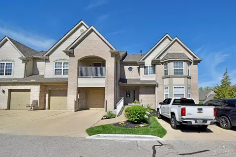 829 Neeb Rd #6, Cincinnati, OH 45233