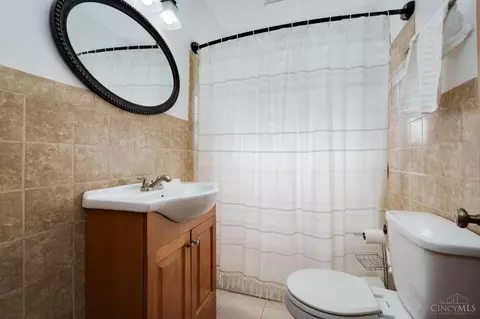 Bath - 4687 Shephard Rd, Batavia, OH 45103 photo 1 of 1