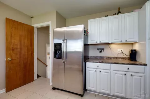 Kitchen - 4687 Shephard Rd, Batavia, OH 45103 photo 3 of 7