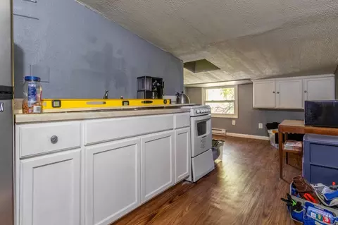 Kitchen - 304 Warner, Cincinnati, OH 45219 photo 4 of 4