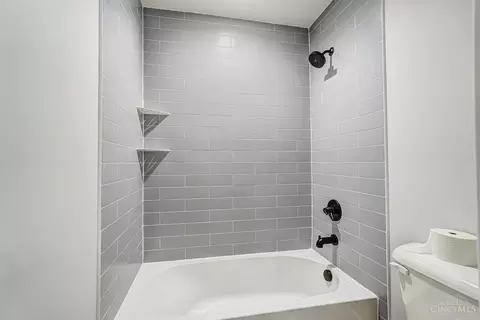 Bath - 9676 West Ave, Blue Ash, OH 45242 photo 7 of 9