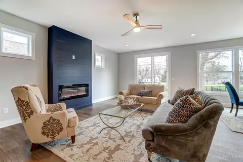 Living - 9676 West Ave, Blue Ash, OH 45242 photo 1 of 4