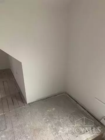 Other - 1022 Beech Ave, Cincinnati, OH 45205 photo 7 of 14