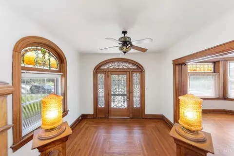 Entry Way - 3521 Trimble Ave, Cincinnati, OH 45207 photo 2 of 6