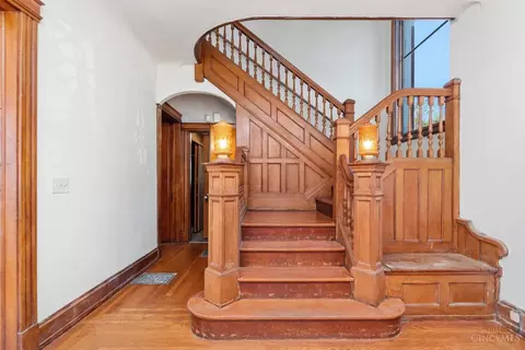 Entry Way - 3521 Trimble Ave, Cincinnati, OH 45207 photo 1 of 6